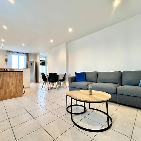 Holiday home Maison De Renovee A 15 Min De Lyon Pierre-Benite