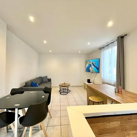 Maison De Renovee A 15 Min De Lyon *