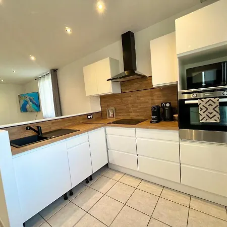 Maison De Renovee A 15 Min De Lyon Holiday home *