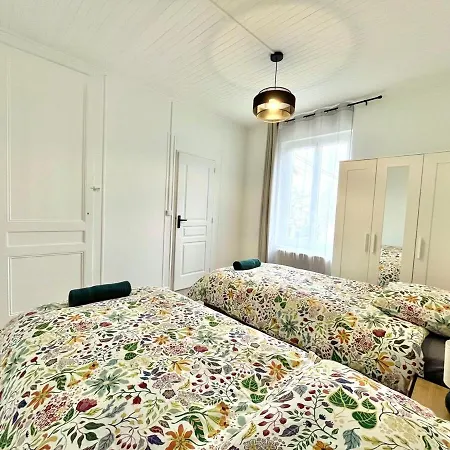 Maison De Renovee A 15 Min De Lyon