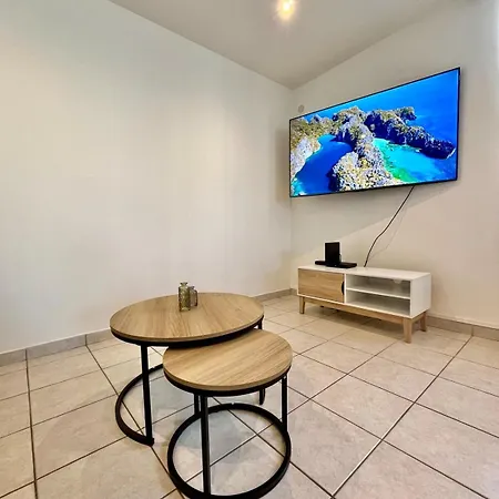 Maison De Renovee A 15 Min De Lyon Holiday home