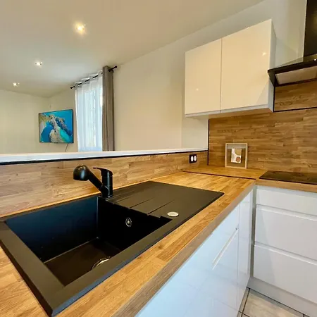 Holiday home Maison De Renovee A 15 Min De Lyon